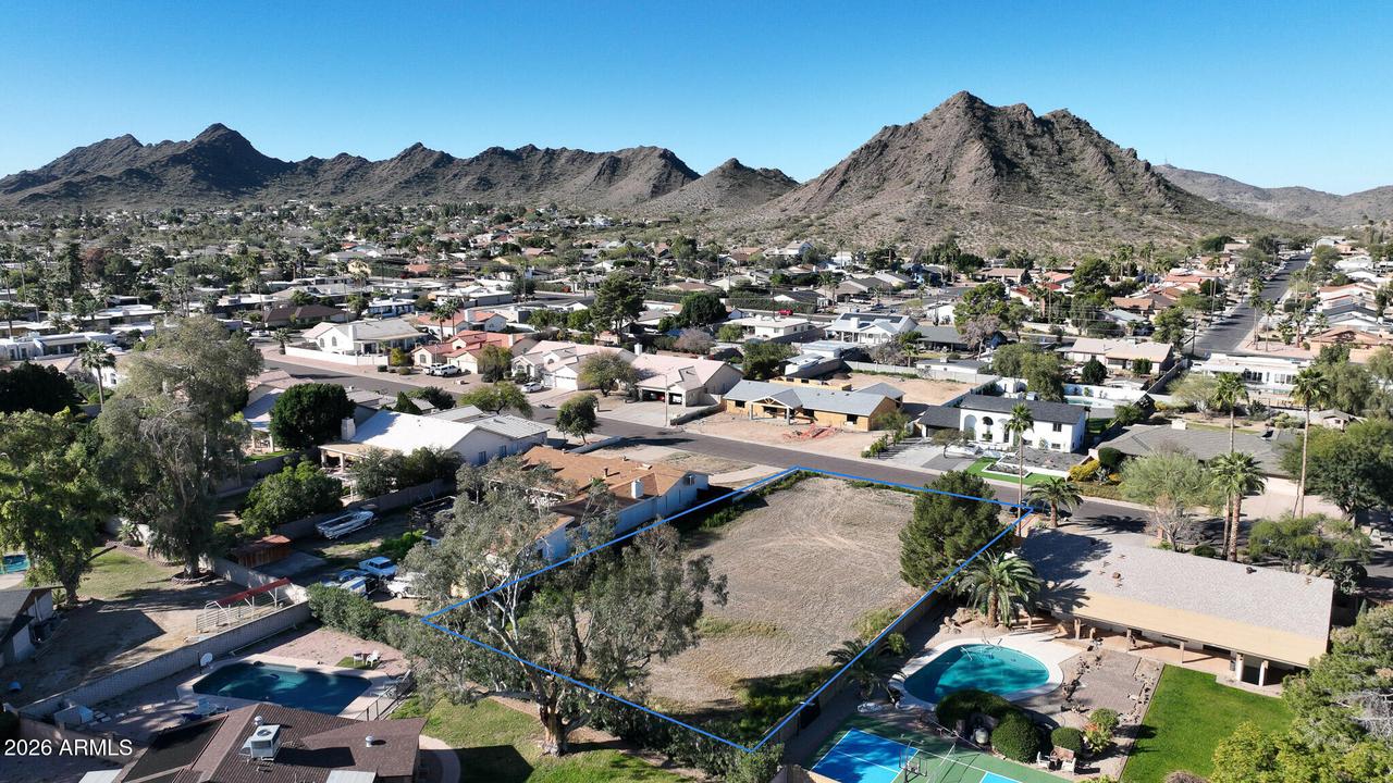 11451 N Bancroft Dr. #14, Phoenix, AZ 85028