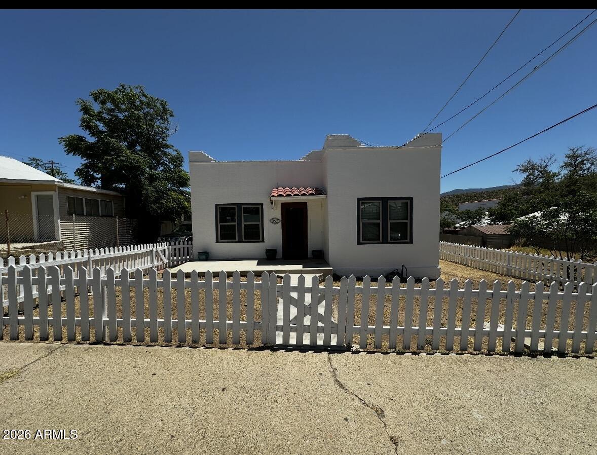 350 E Cottonwood St., Globe, AZ 85501