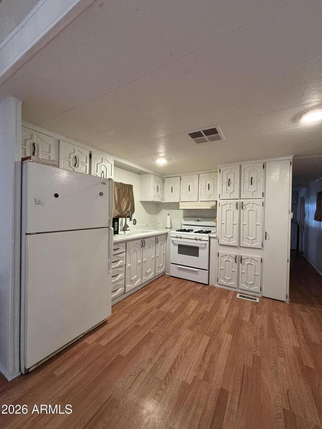 345 S 58th St #62, Mesa, AZ 85206