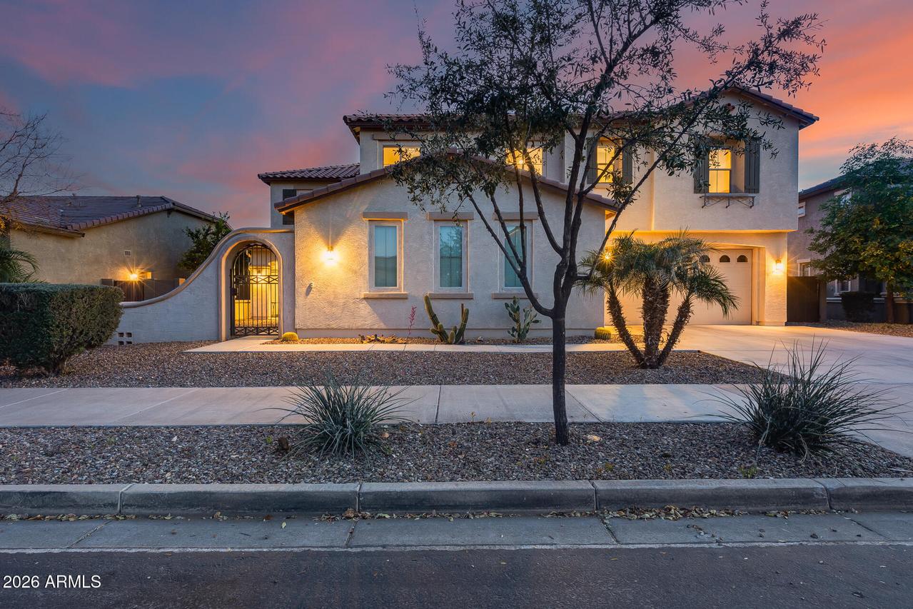 19057 E Reins Rd., Queen Creek, AZ 85142