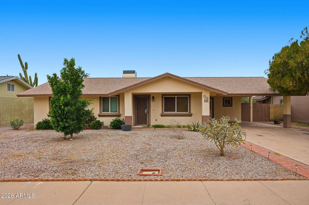 222 W Ivyglen St., Mesa, AZ 85201