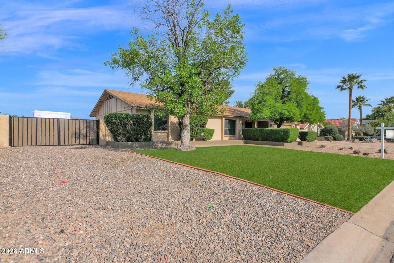 17837 N 75th Dr., Glendale, AZ 85308