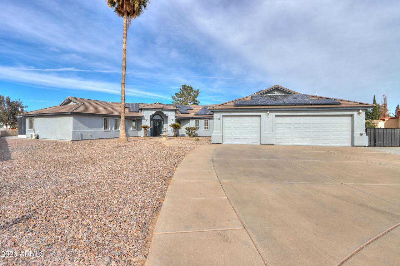 15301 S Bentley Pl., Arizona City, AZ 85123