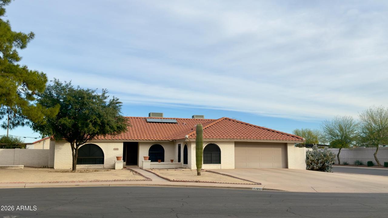 1222 S Helms St., Mesa, AZ 85204