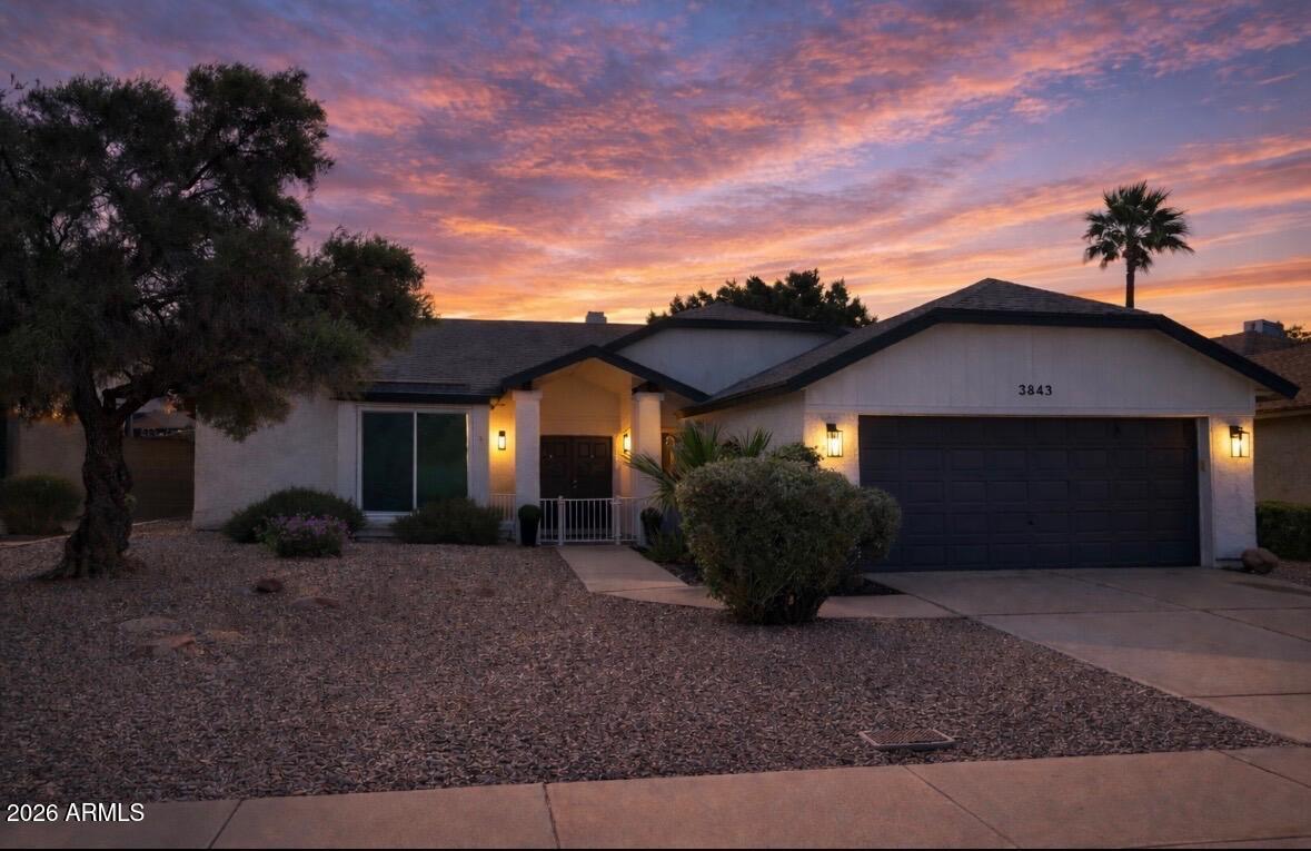 3843 E Tierra Buena Ln., Phoenix, AZ 85032