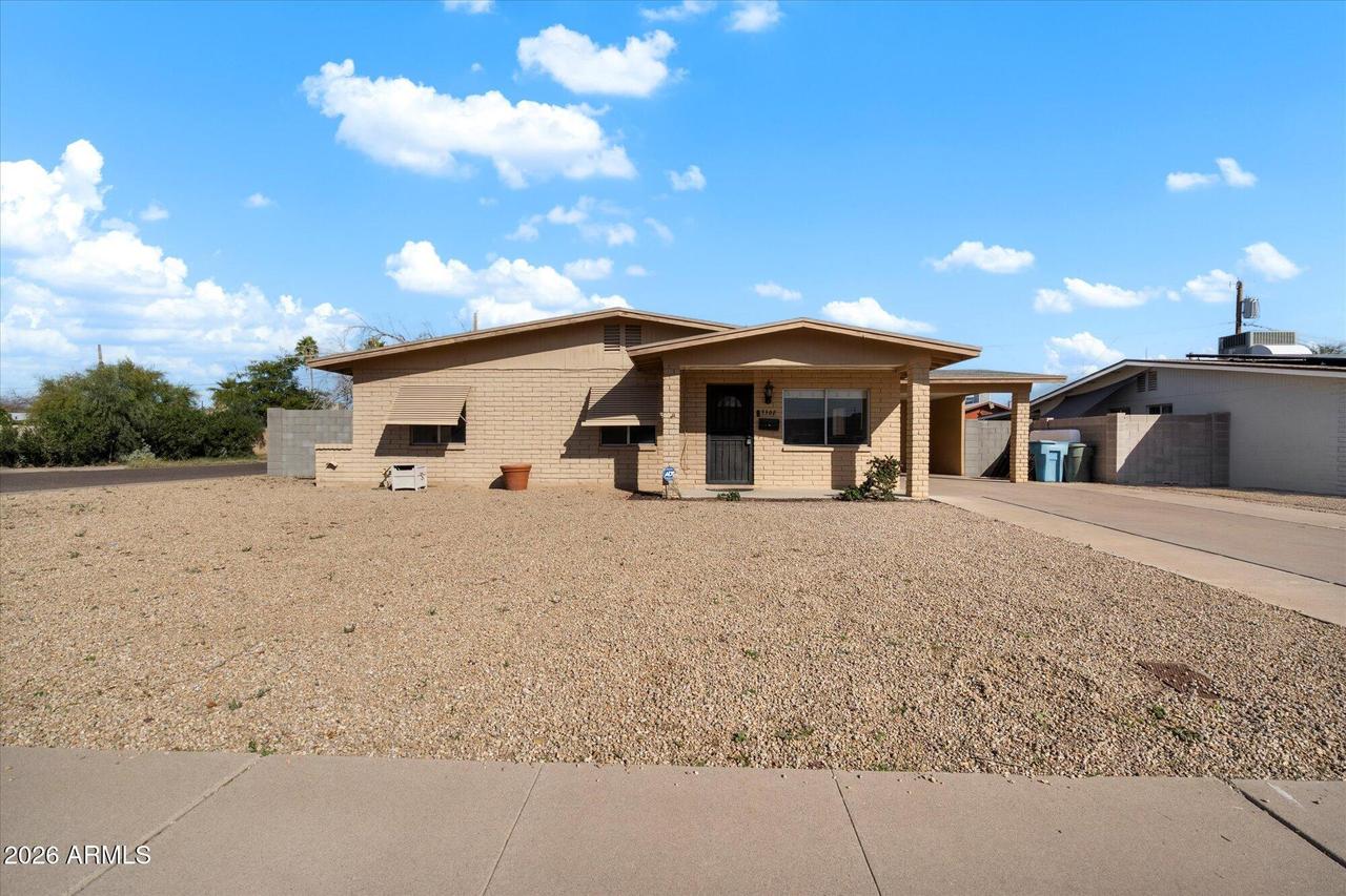 3302 E Andorra Dr., Phoenix, AZ 85032