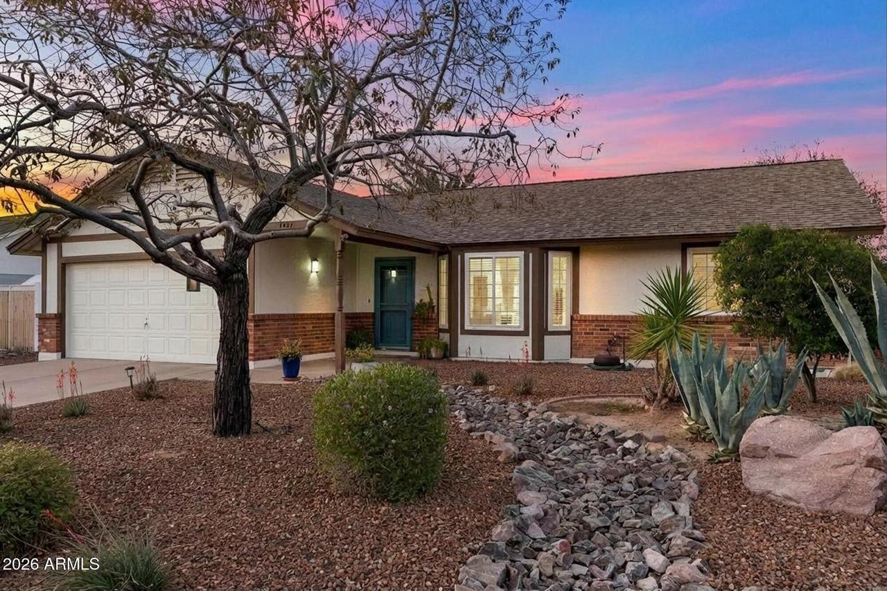 7032 E Gary St., Mesa, AZ 85207