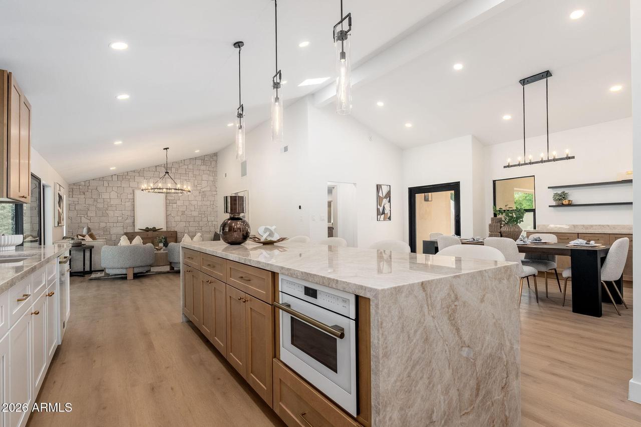 9025 N 83rd Pl., Scottsdale, AZ 85258