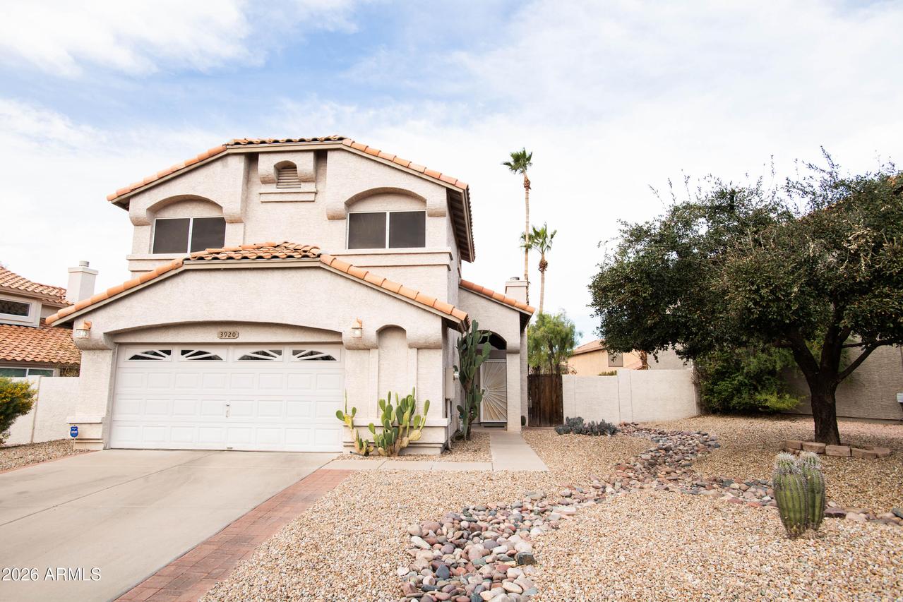 3920 E South Fork Dr., Phoenix, AZ 85044