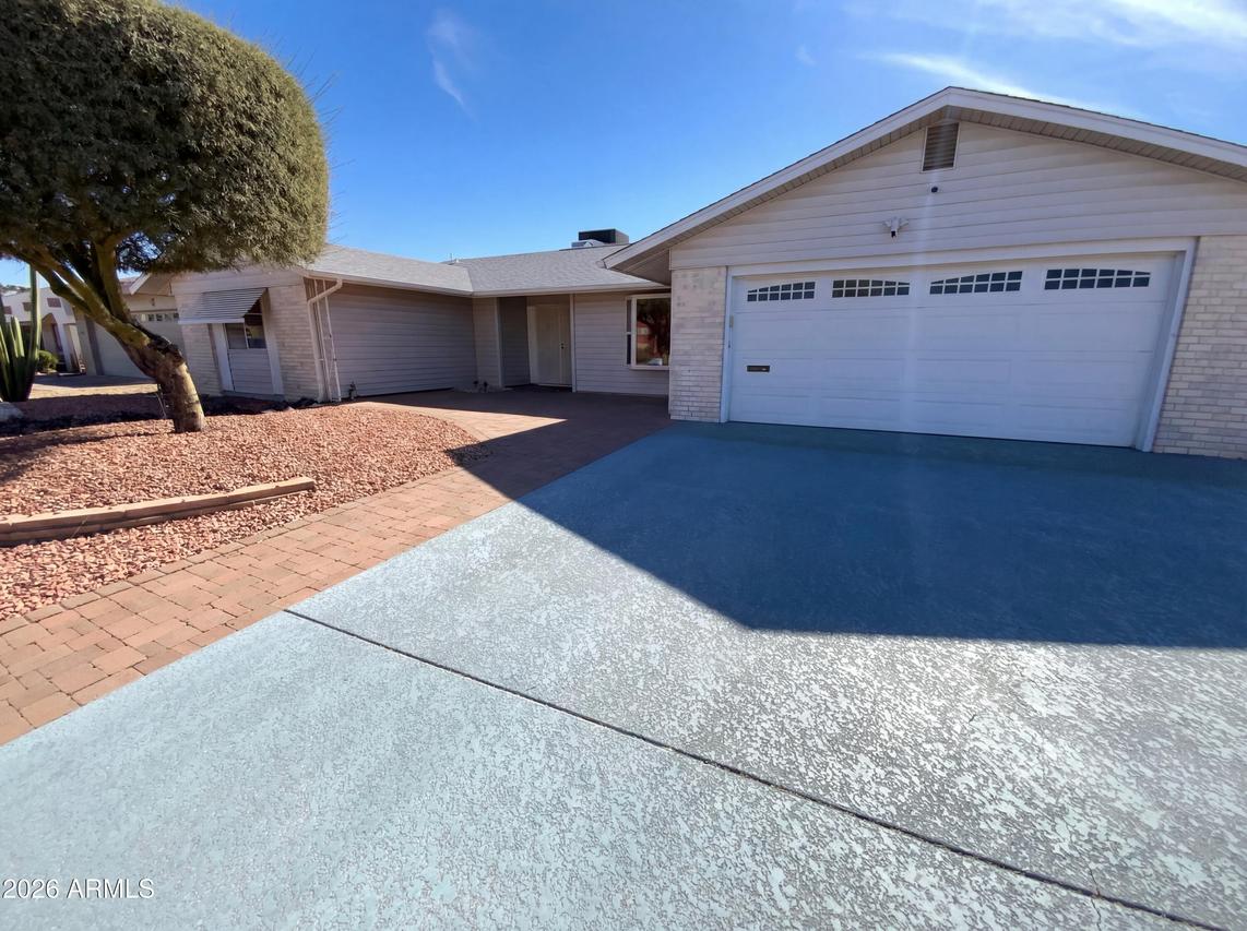 13613 N Buccaneer Way, Sun City, AZ 85351
