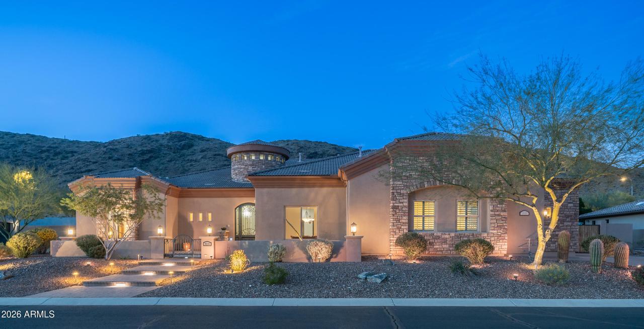 3110 W Glenhaven Dr., Phoenix, AZ 85045