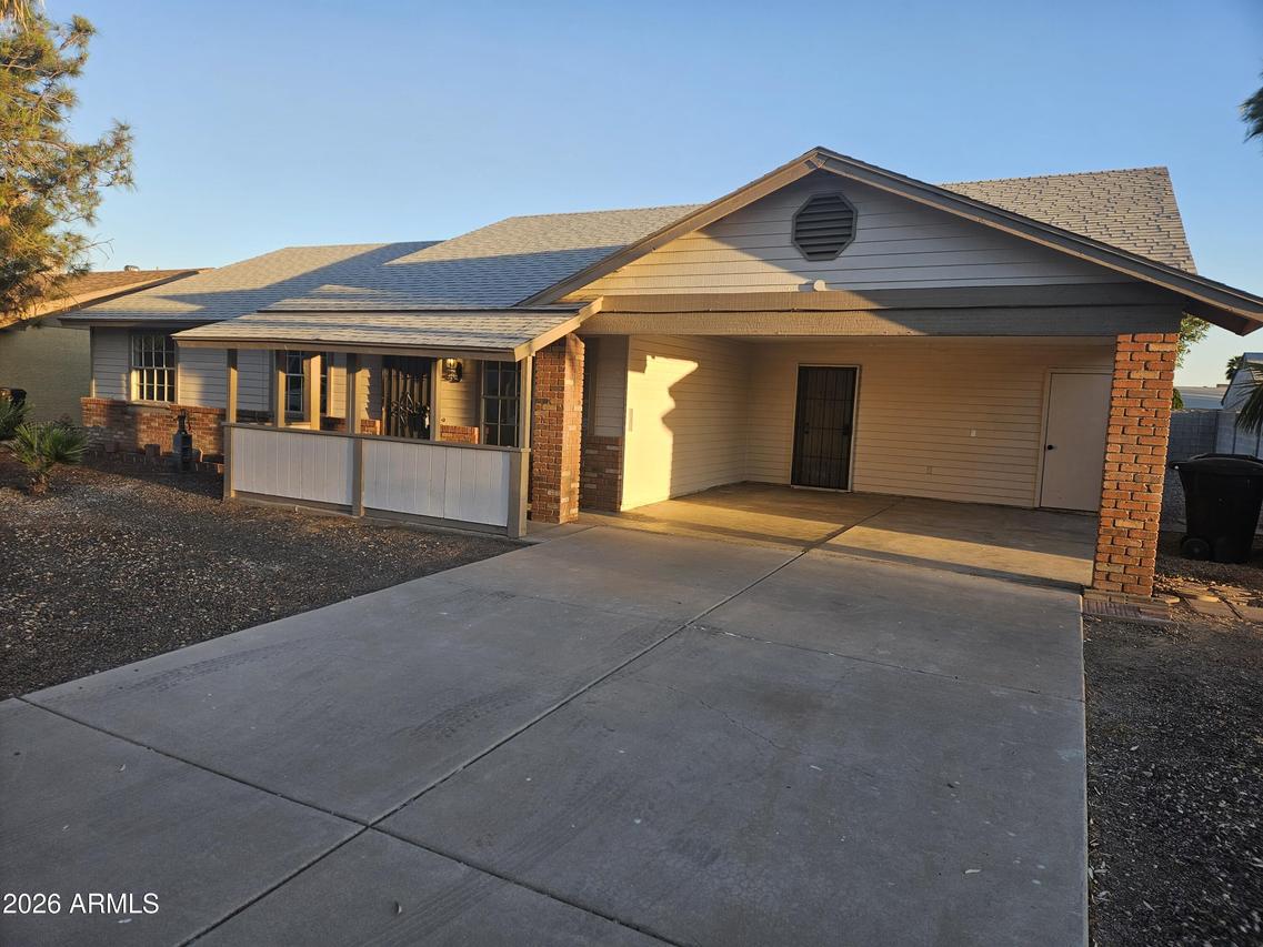 8949 W Cinnabar Ave., Peoria, AZ 85345