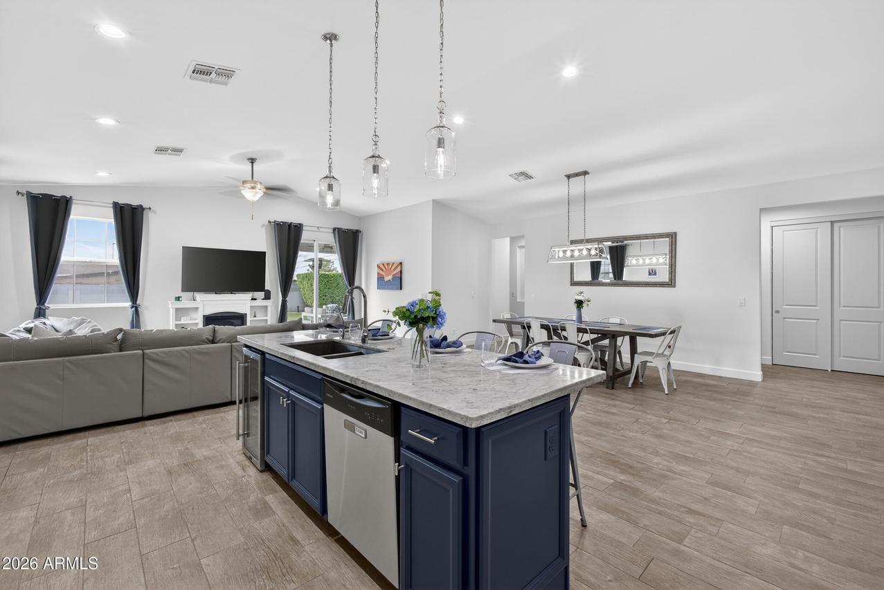 8942 N 15th Ln., Phoenix, AZ 85021