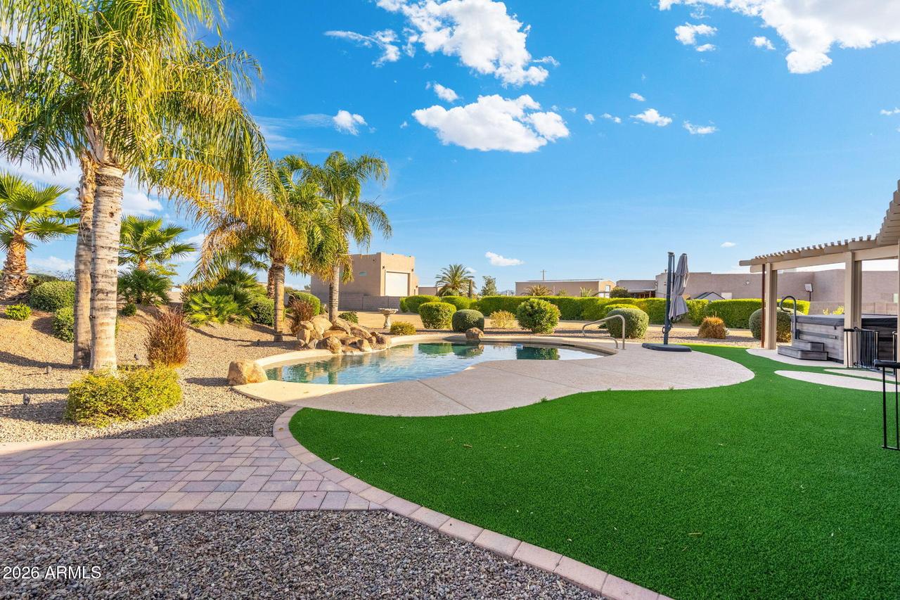 28917 N Redbloom Ct., Wittmann, AZ 85361