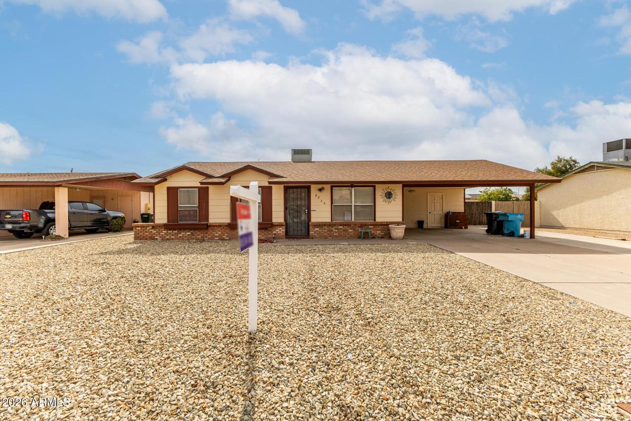 8935 W Heatherbrae Dr., Phoenix, AZ 85037