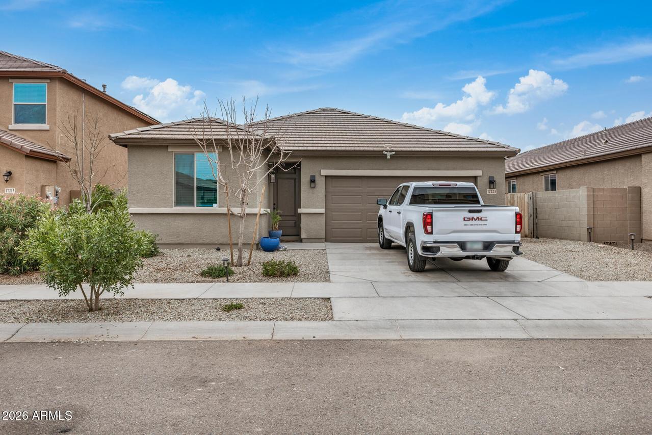 17223 W Cavedale Dr., Surprise, AZ 85387