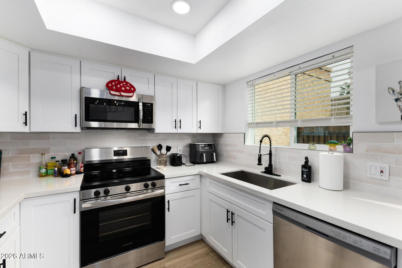 10411 N 11th Ave. #27, Phoenix, AZ 85021