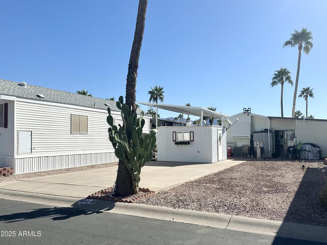 1038 S Quartz Dr., Apache Junction, AZ 85119