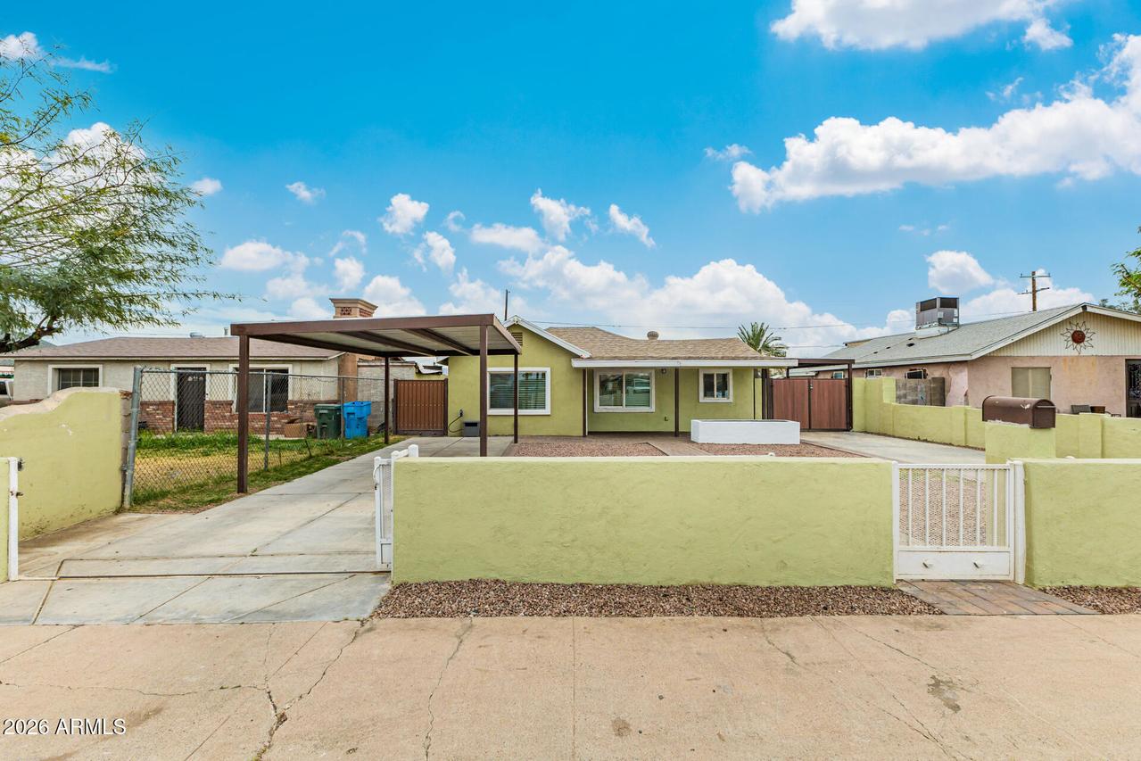 2339 W Pima St., Phoenix, AZ 85009