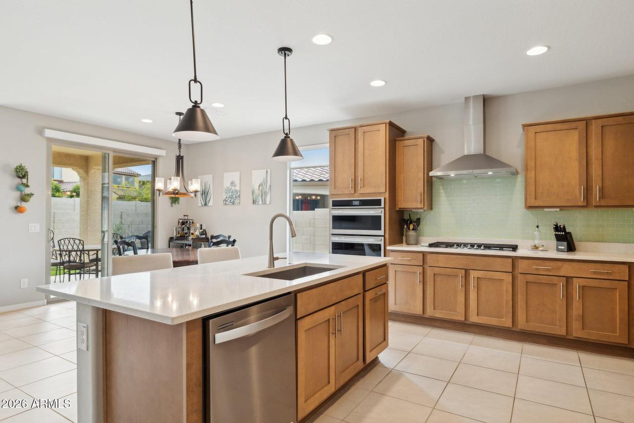 5835 N 88th Ln., Glendale, AZ 85305