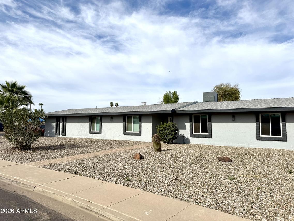 1036 E Fairfield St., Mesa, AZ 85203