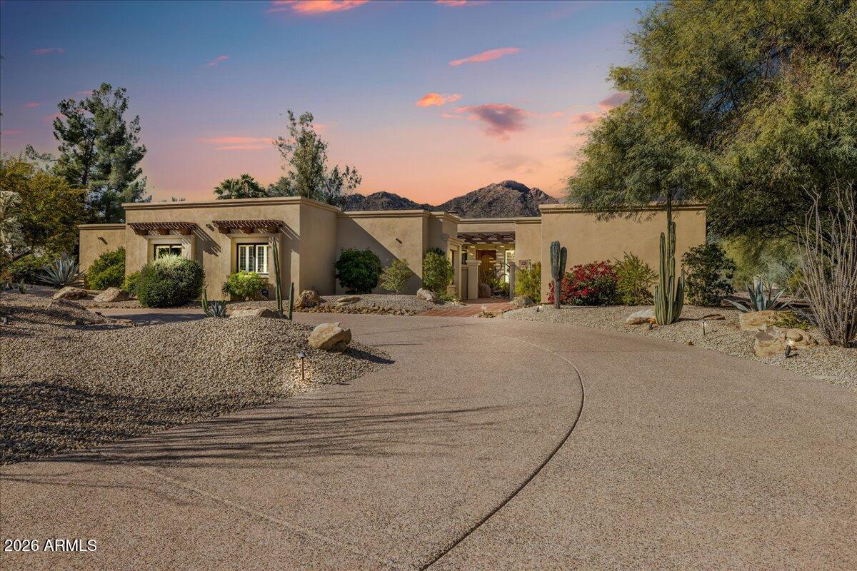 5512 N 67th Pl., Paradise Valley, AZ 85253