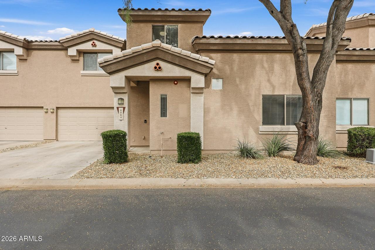 8064 W Zoe Ella Way, Peoria, AZ 85382