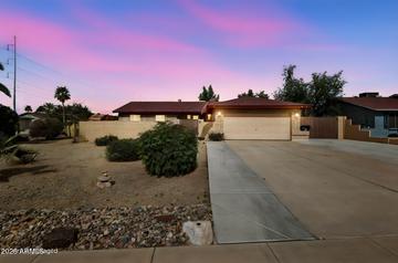 802 E Marconi Ave., Phoenix, AZ 85022