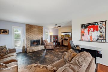 802 E Marconi Ave., Phoenix, AZ 85022