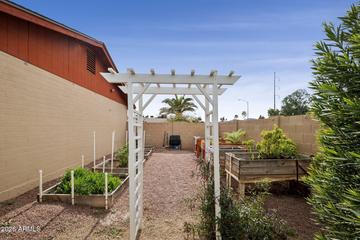 802 E Marconi Ave., Phoenix, AZ 85022