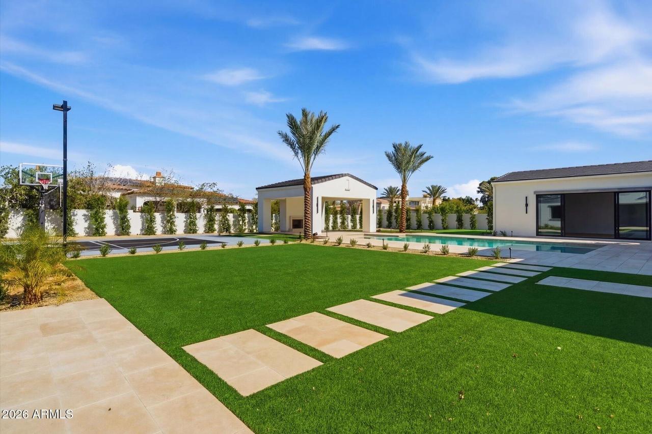 6821 E Valley Vista Ln., Paradise Valley, AZ 85253