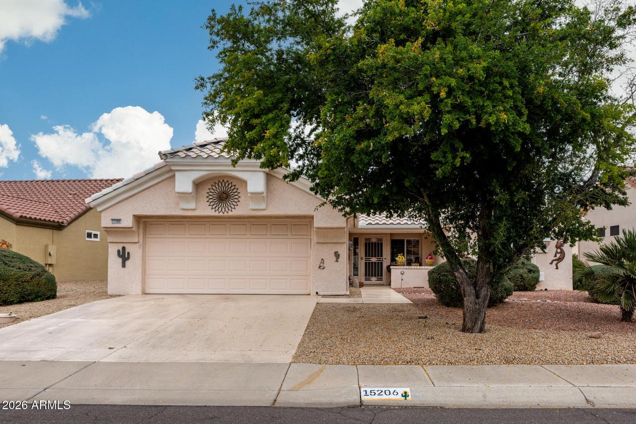 15206 W Sky Hawk Dr., Sun City West, AZ 85375