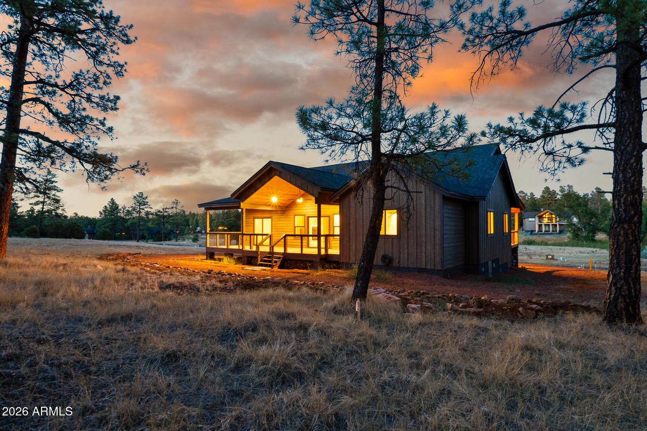 1380 S Lakeside Tr., Show Low, AZ 85901