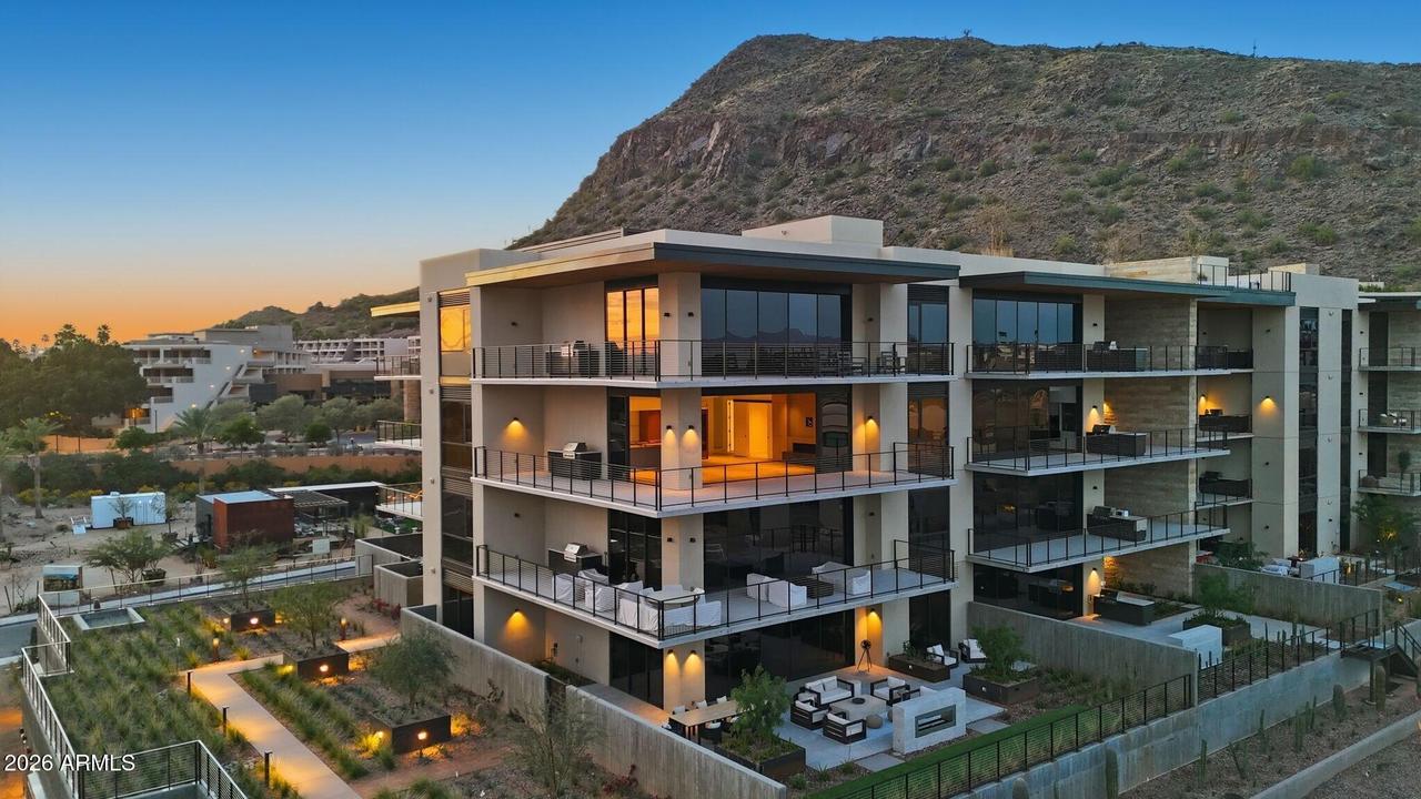 4849 N Camelback Rdg Dr. #B302, Scottsdale, AZ 85251