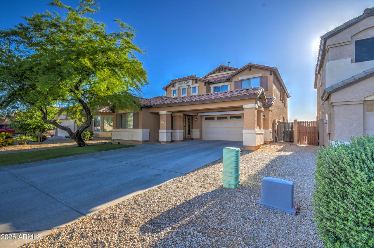 28938 N Gold Ln., San Tan Valley, AZ 85143