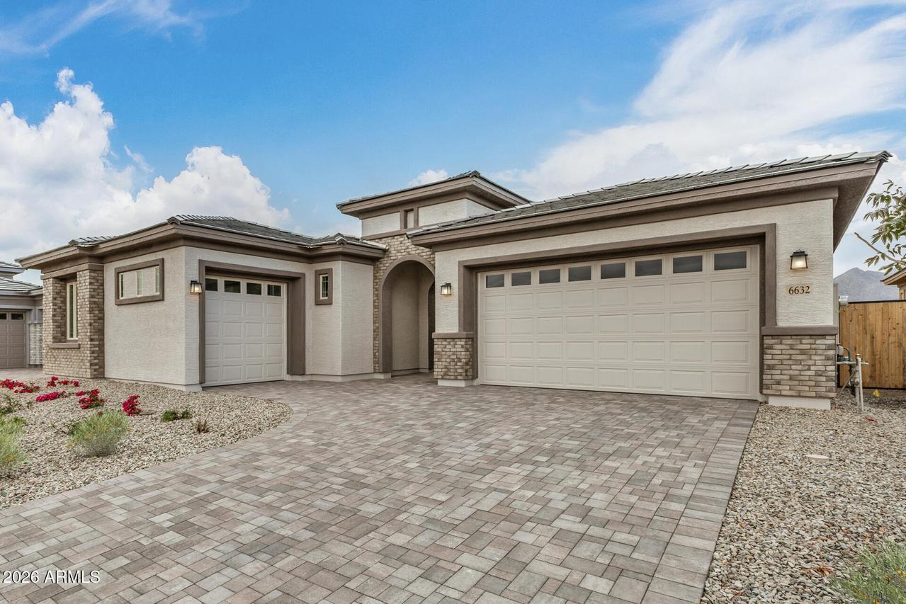 6632 N 190th Dr., Waddell, AZ 85355
