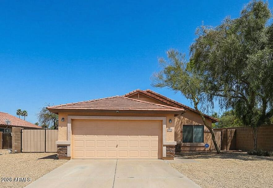 924 W 10th Ave., Apache Junction, AZ 85120