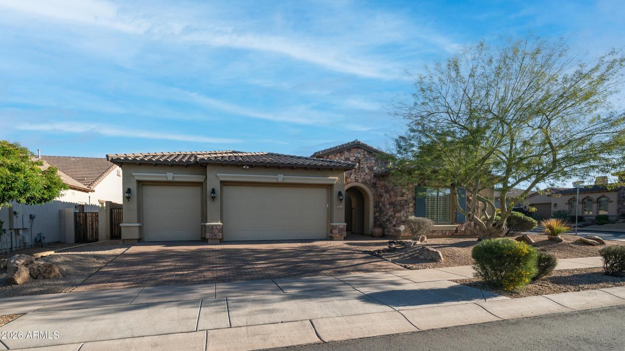 1606 W Silentcove Ln., Phoenix, AZ 85085