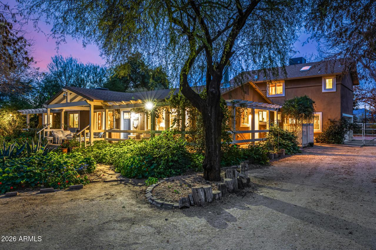 14224 N 184th Ave., Surprise, AZ 85388