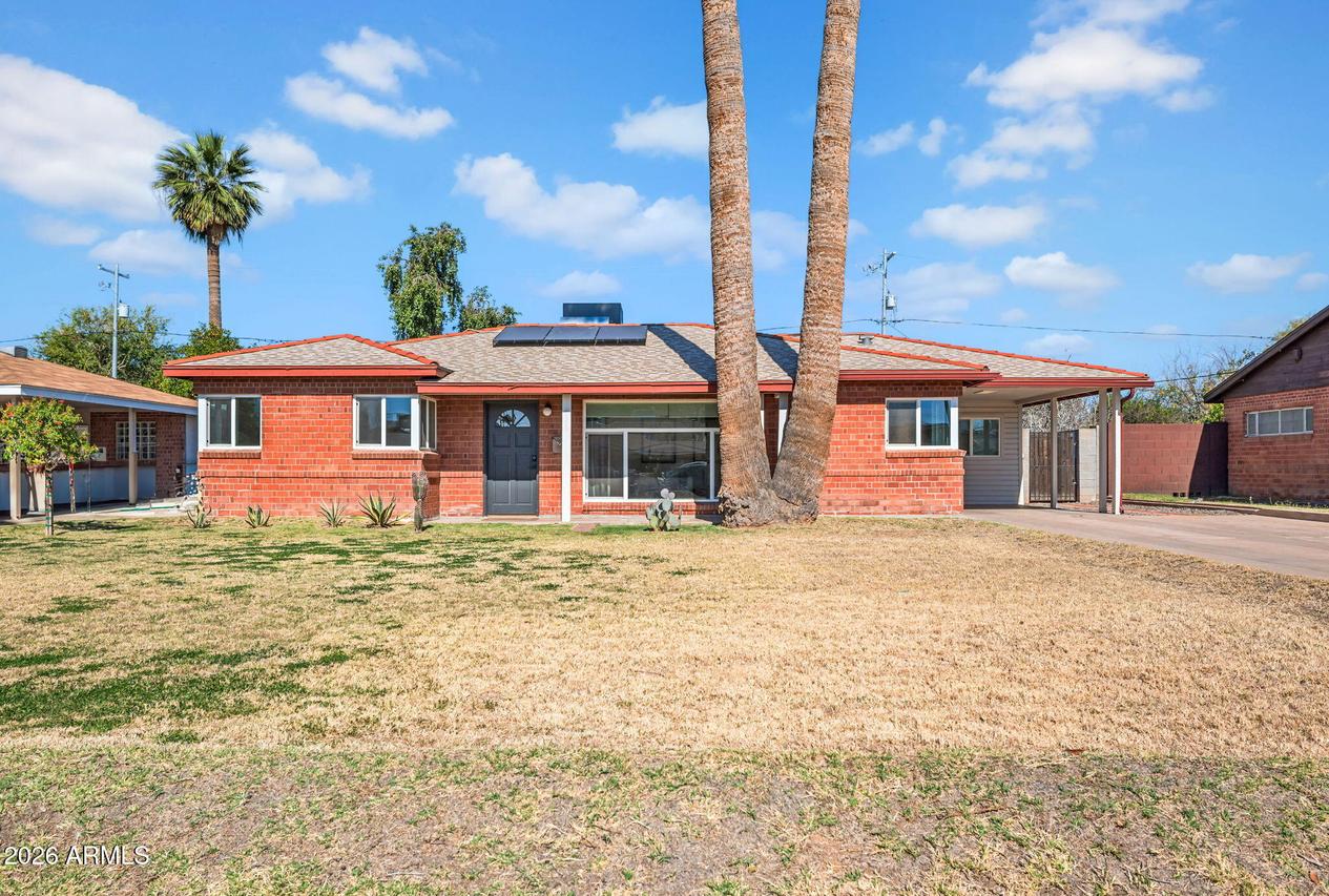 826 E Lamar Rd., Phoenix, AZ 85014