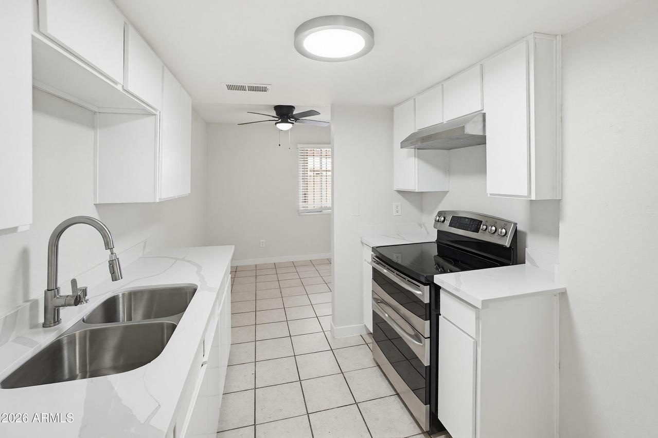 4035 W Reade Ave., Phoenix, AZ 85019