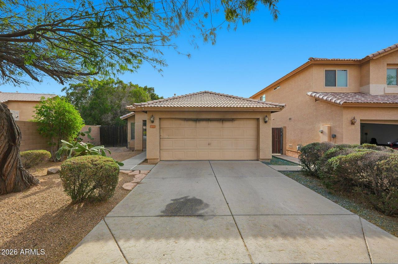 2049 N 109th Ave., Avondale, AZ 85392