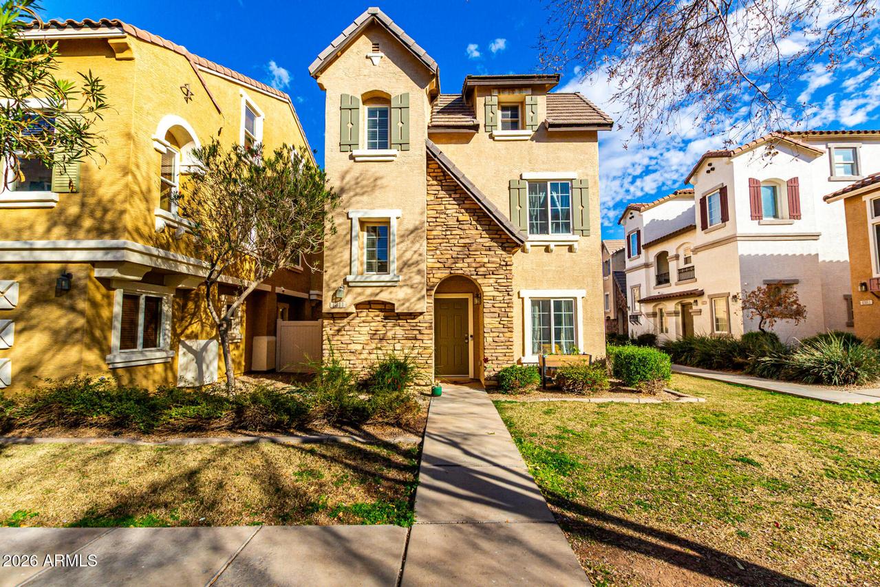 1311 S Sabino Dr., Gilbert, AZ 85296