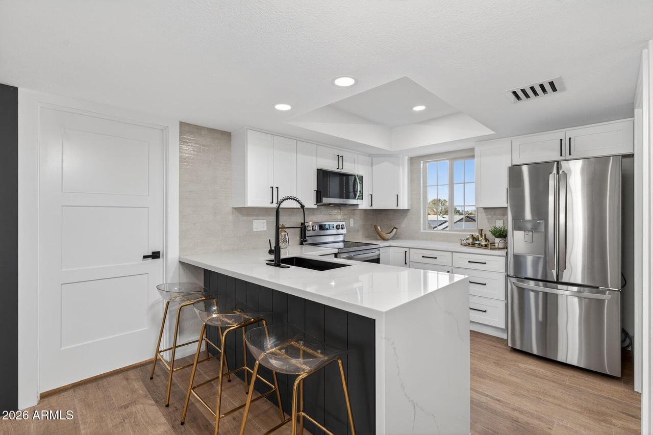 2020 W Union Hills Dr. #251, Phoenix, AZ 85027