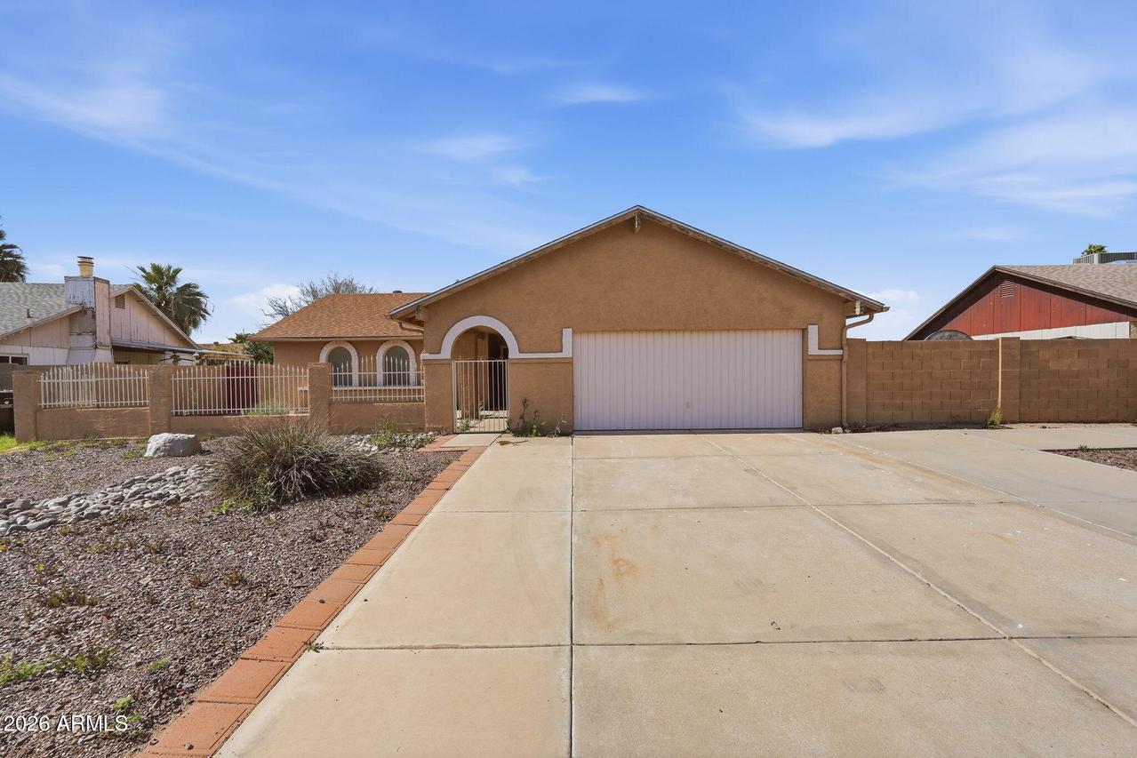 16016 N 48th Ave., Glendale, AZ 85306