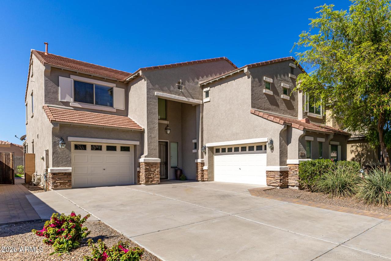 2507 E Rustling Oaks Ln., Phoenix, AZ 85024