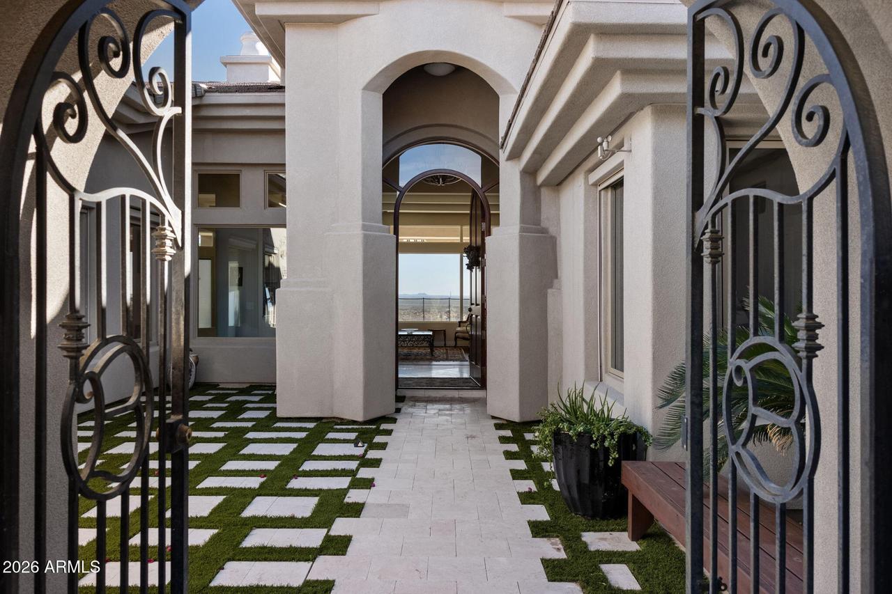 785 E Windmere Dr., Phoenix, AZ 85048