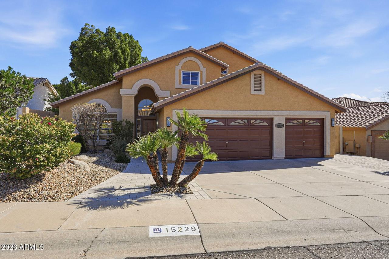 15229 S 15th Ave., Phoenix, AZ 85045