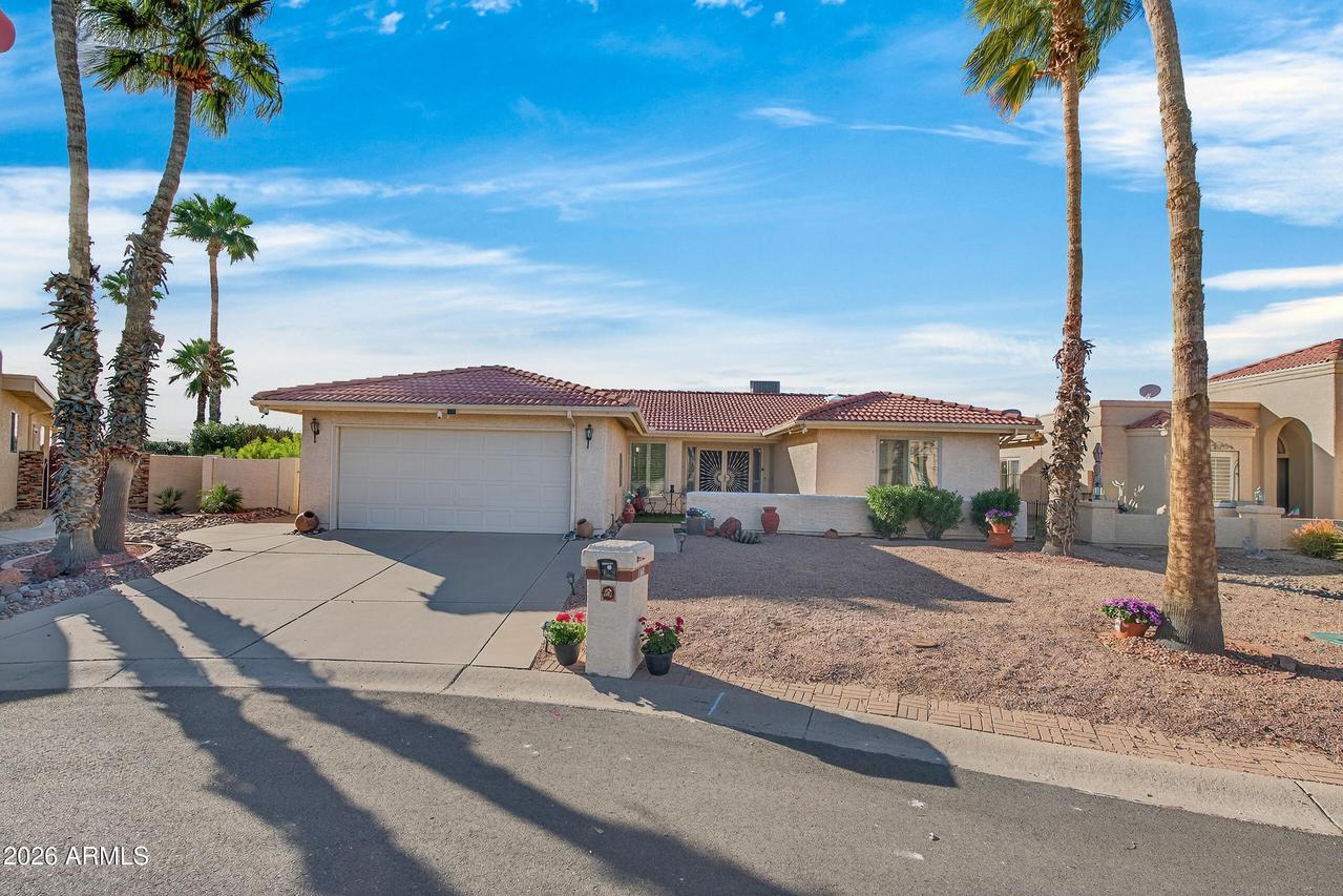 10723 E Navajo Pl., Sun Lakes, AZ 85248