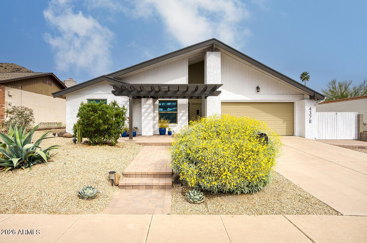 4378 E Pearce Rd., Phoenix, AZ 85044